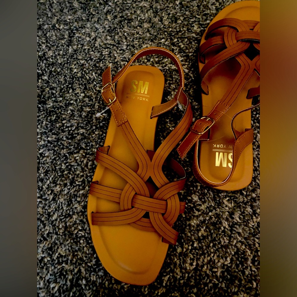 SM New York Women’s Brown Sandals Size 8.5